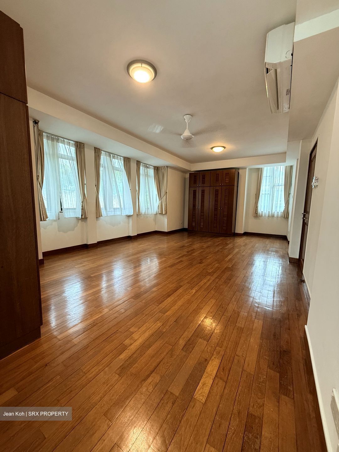 Fernhill Road (D10), Semi-Detached #608474321
